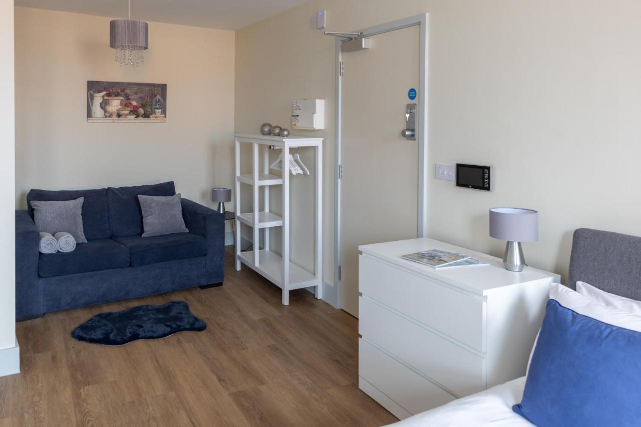 Hereford City Centre - Apartment 7, Isabella House - Modern Apartment In The Heart Of The City - Sleeps 2 Guests - Hosted By Rentmyhouse Bagian luar foto